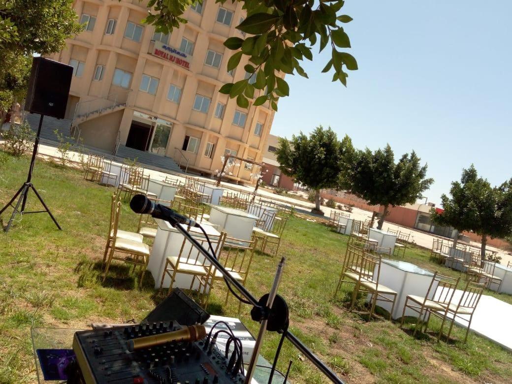 Royal Nj Hotel Бурдж Ел Араб Екстериор снимка