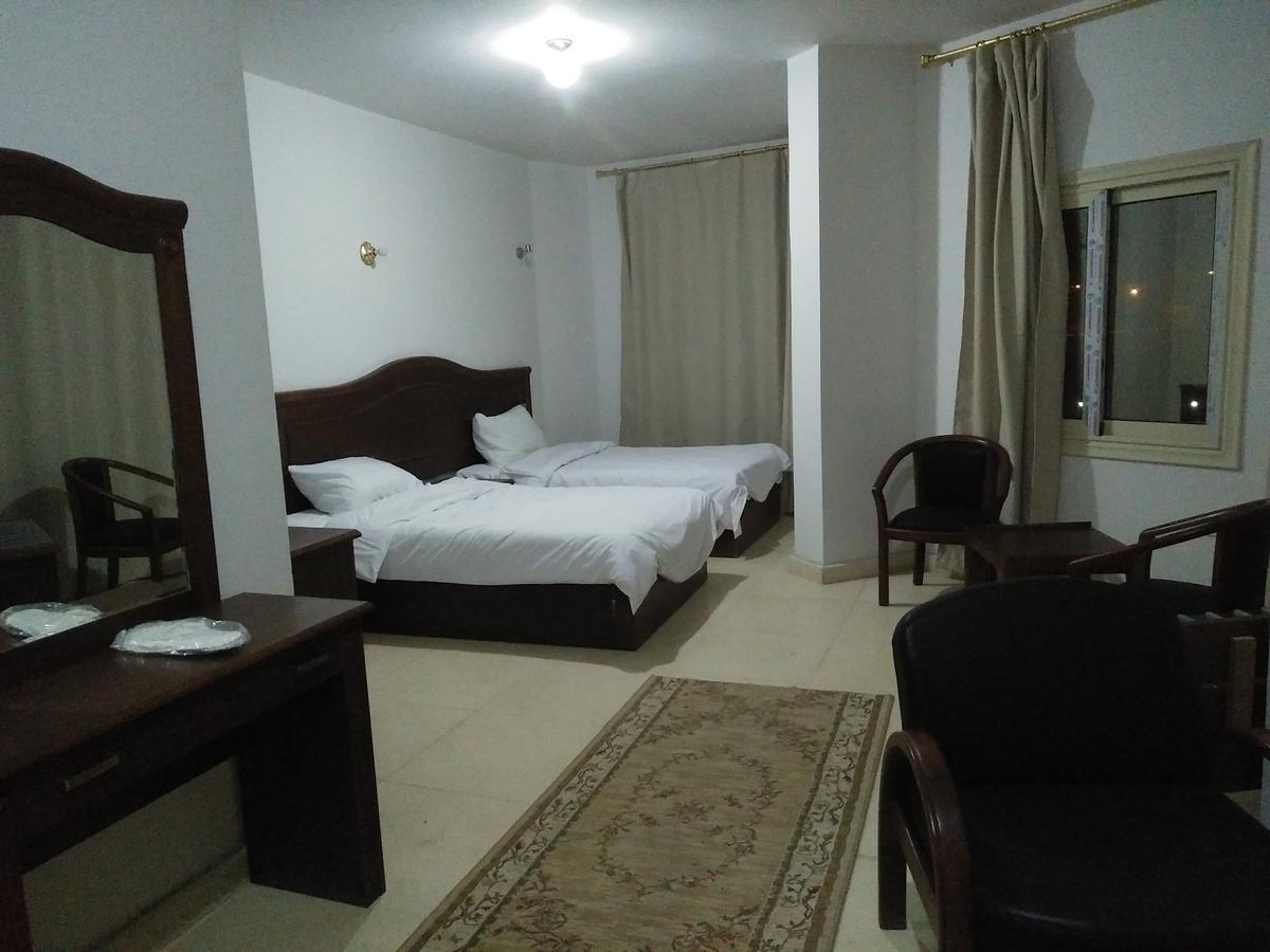 Royal Nj Hotel Бурдж Ел Араб Екстериор снимка