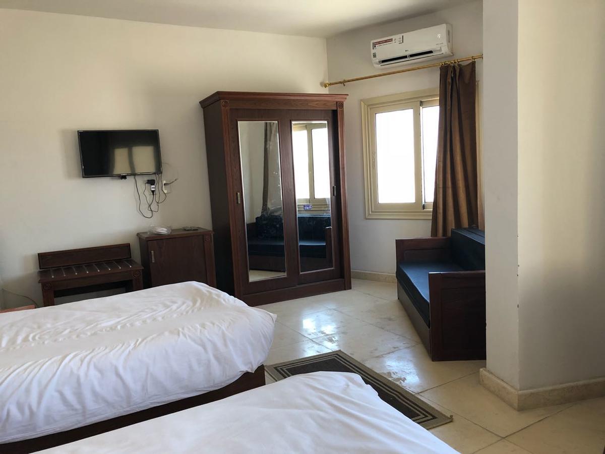 Royal Nj Hotel Бурдж Ел Араб Екстериор снимка