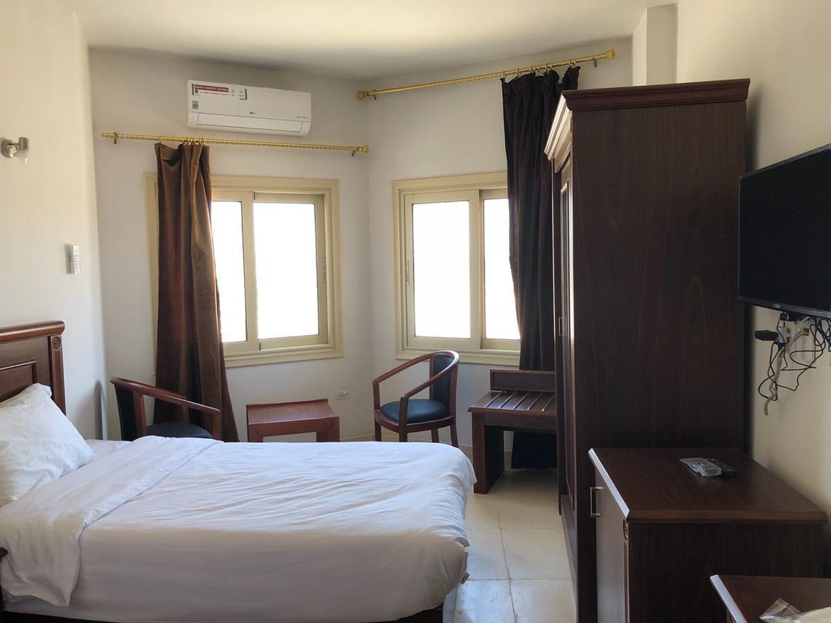 Royal Nj Hotel Бурдж Ел Араб Екстериор снимка