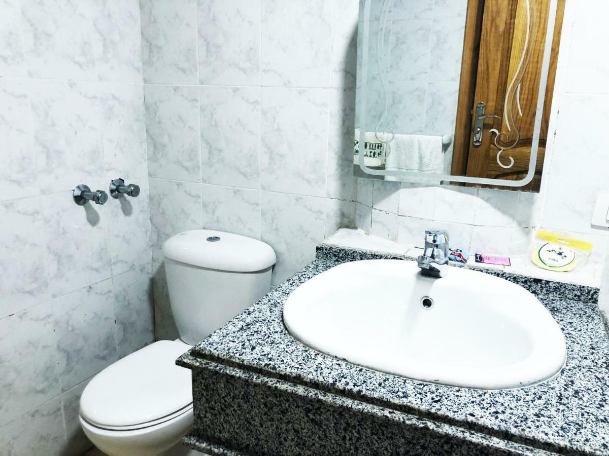 Royal Nj Hotel Бурдж Ел Араб Екстериор снимка